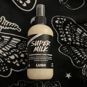 Lush Super Milk Hair Primer - Black and Cream